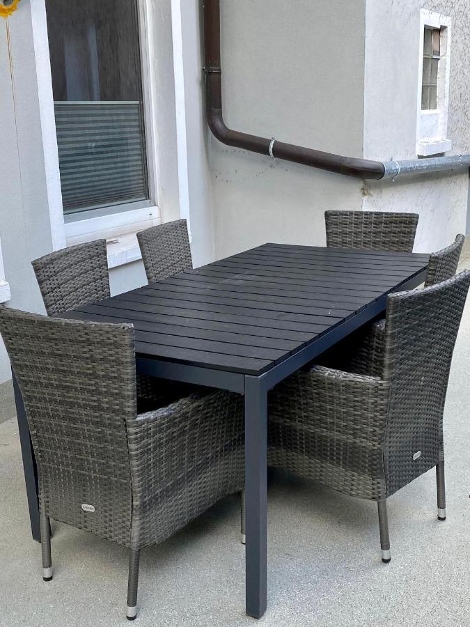4ZKB Erholsame Erdgeschosswohnung +Terrasse +Parkplatz Oldenburg Exterior foto