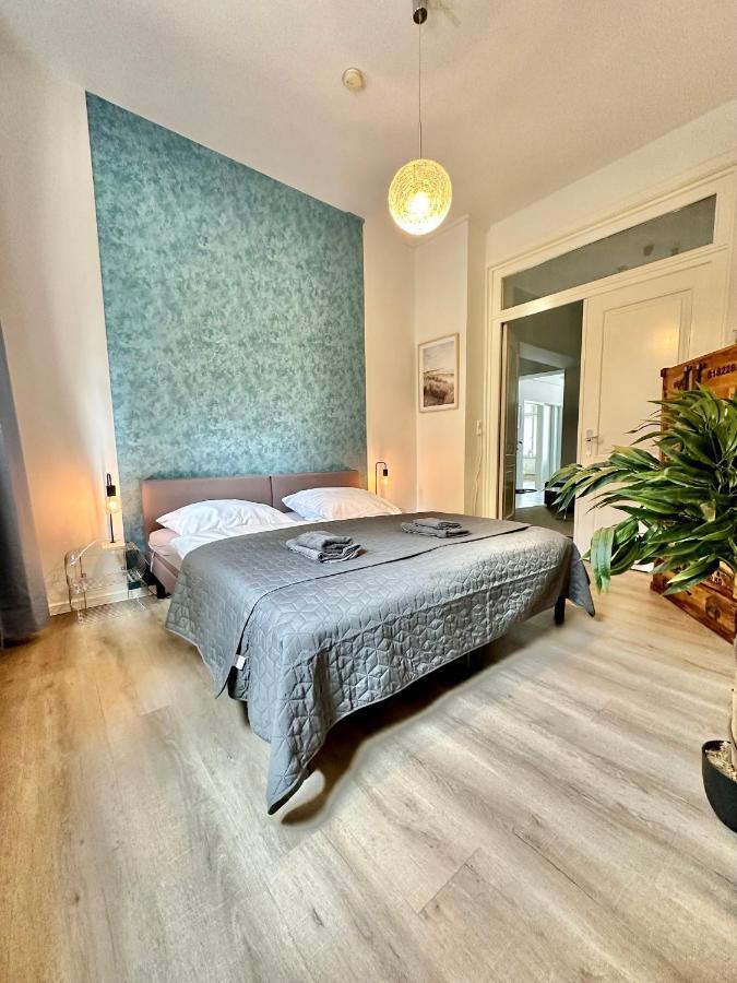 4ZKB Erholsame Erdgeschosswohnung +Terrasse +Parkplatz Oldenburg Exterior foto
