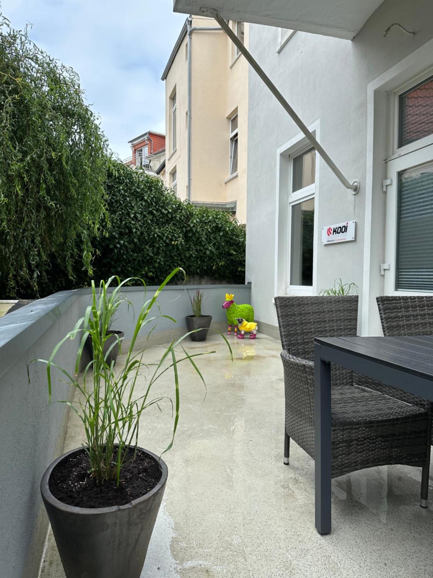 4ZKB Erholsame Erdgeschosswohnung +Terrasse +Parkplatz Oldenburg Exterior foto