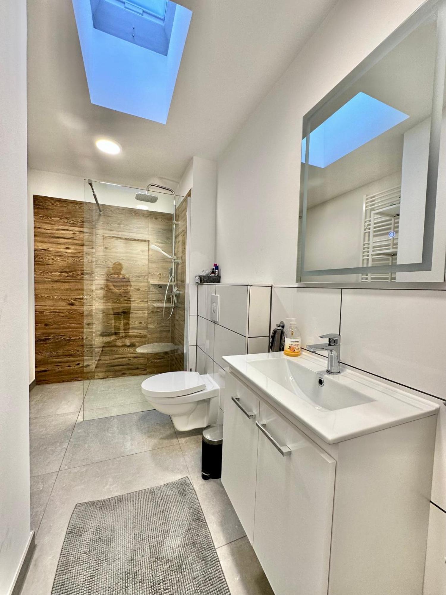 4ZKB Erholsame Erdgeschosswohnung +Terrasse +Parkplatz Oldenburg Exterior foto