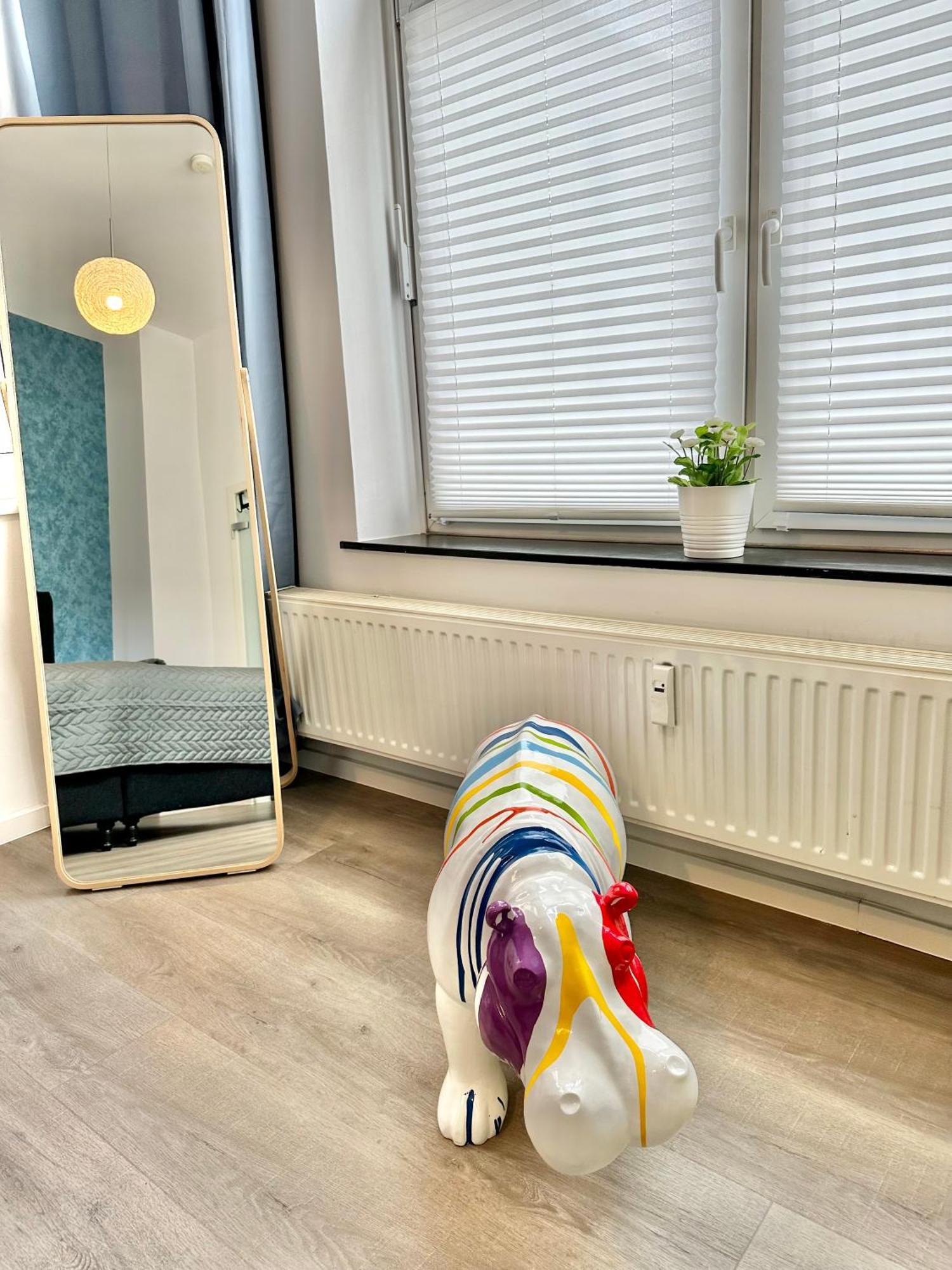 4ZKB Erholsame Erdgeschosswohnung +Terrasse +Parkplatz Oldenburg Exterior foto