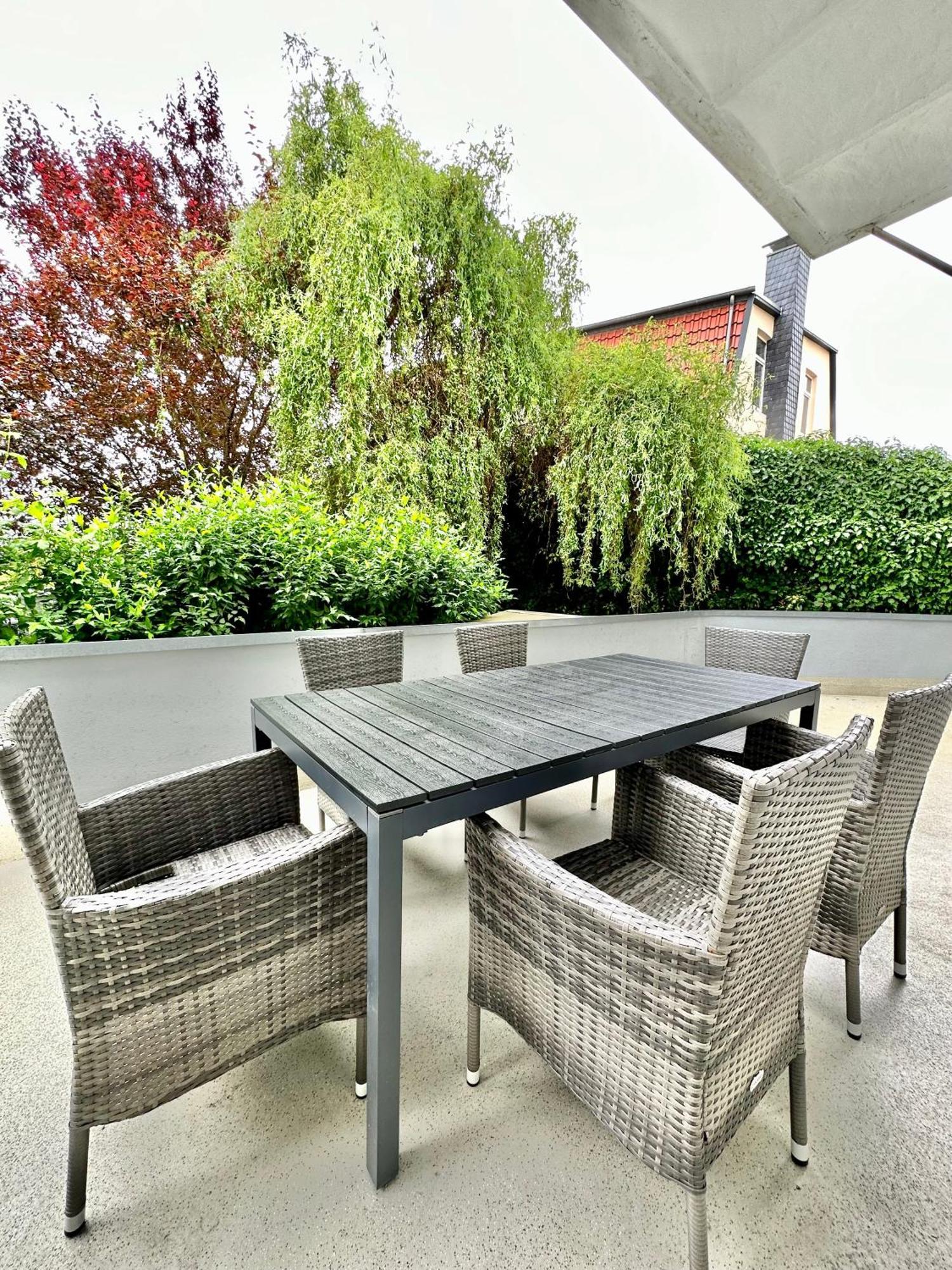 4ZKB Erholsame Erdgeschosswohnung +Terrasse +Parkplatz Oldenburg Exterior foto