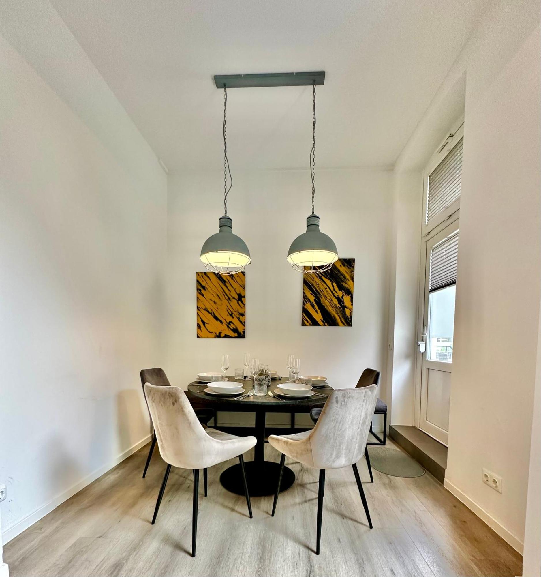 4ZKB Erholsame Erdgeschosswohnung +Terrasse +Parkplatz Oldenburg Exterior foto